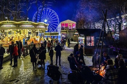 Discover Christmas Spirit in Oslo Walking Tour