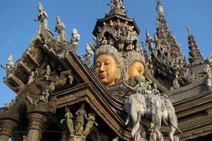 Pattaya City, The Sanctuary Of Truth, & Gems Gallery Shopping Tour