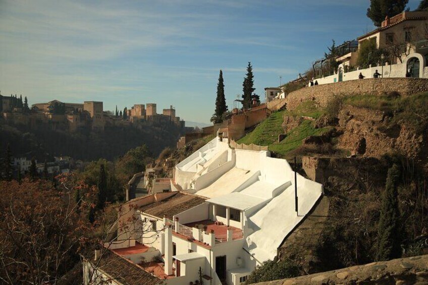 Granada: Albaicin and Sacromonte Tour by Electric Bike