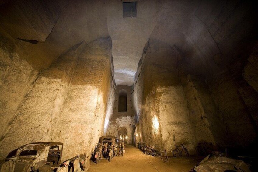 Walking Guided History Tour of Naples and Bourbon Gallery
