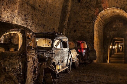 Walking Guided History Tour of Naples and Bourbon Tunnel