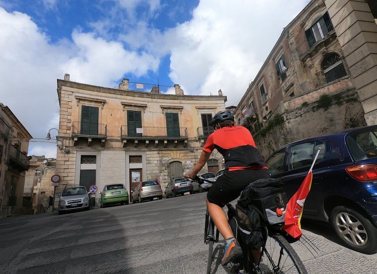 Catania: Electric Bike Rental