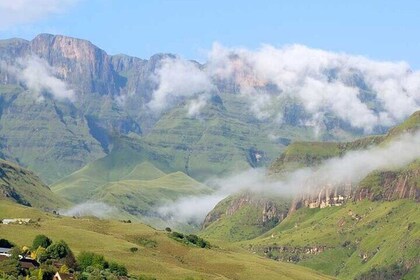 Sani Pass 4 x 4-tur og Lesotho-heldagstur fra Durban