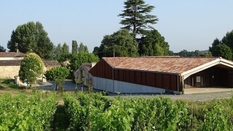 Chateau Rol Valentin