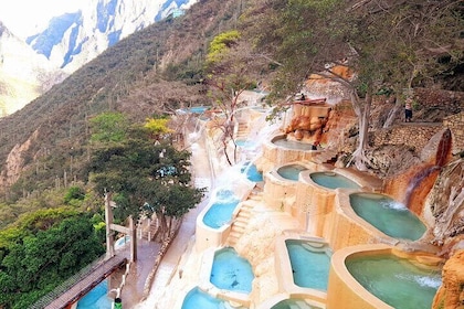 Private tour to the thermal waters of tolantongo