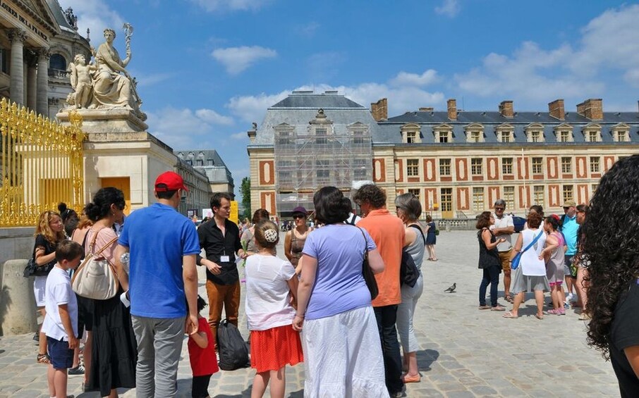 Versailles Palace: Guided Tour with Skip-the-line Entry