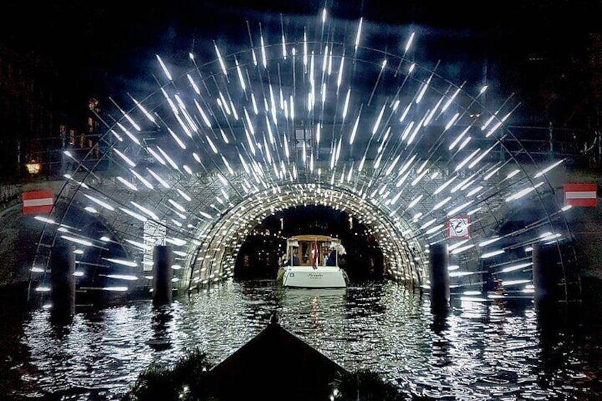 Amsterdam Light Festival Canal Cruise (drinks included)