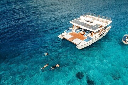 5H All-inclusive Breakfast &Snorkelling Cruise on Utopia Catamaran