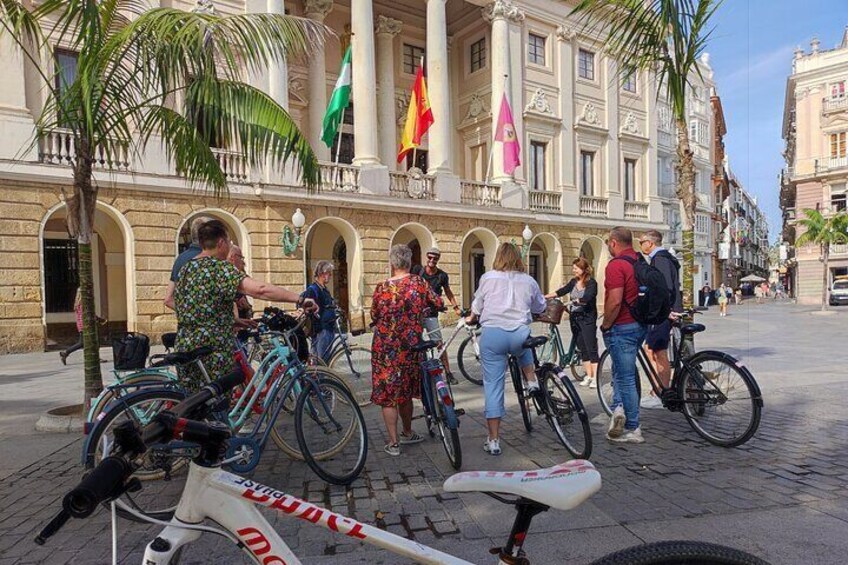 A private stroll cycling around Cádiz 