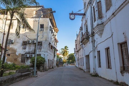 Explore The Stone Town in Zanzibar