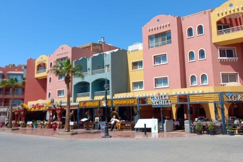  Private Shopping and City Tour in Hurghada 