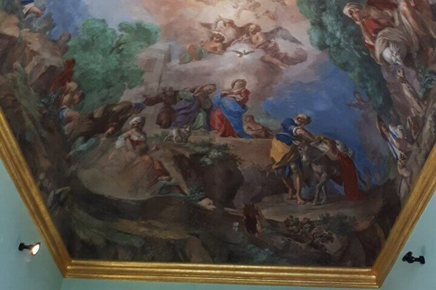 Guided btour to the Royal Palace of Portici and the Golden Mile