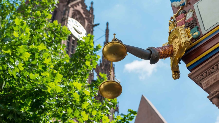 Frankfurt: New Old Town and Highlights German-Language Tour