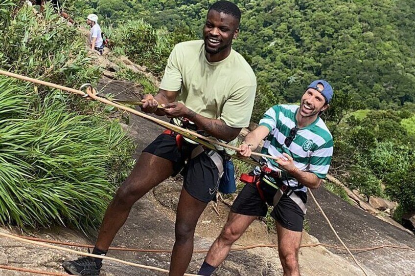 Rappelling in Carrasqueira