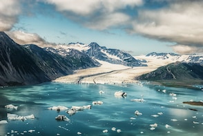 30 Minute Scenic Helicopter Flight to Bear Glacier