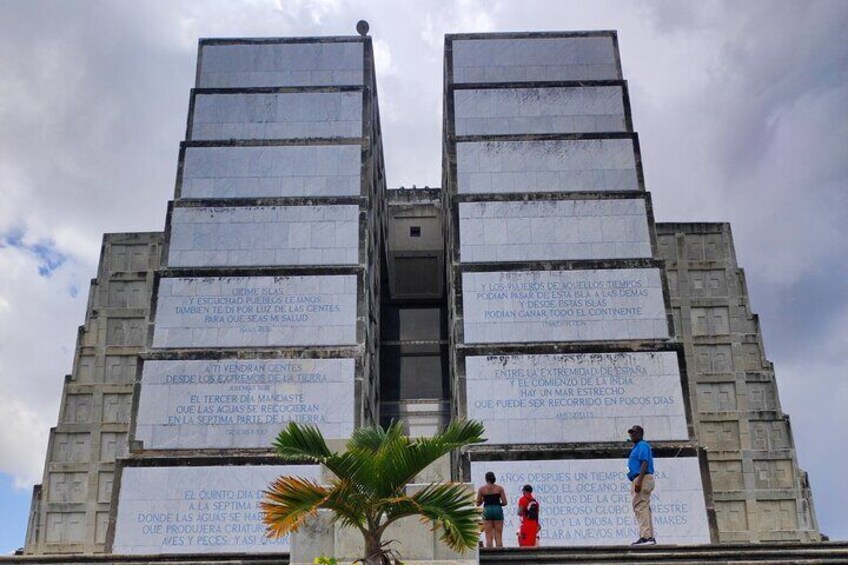 Santo Domingo Cultural VIP Tour From Uvero Alto