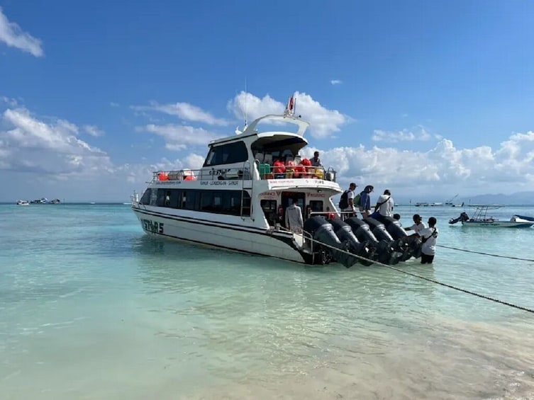 Nusa Lembongan Fast Boat by Glory