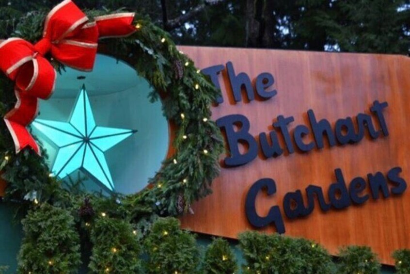 Magic of Christmas Butchart Gardens City Lights Private Tour