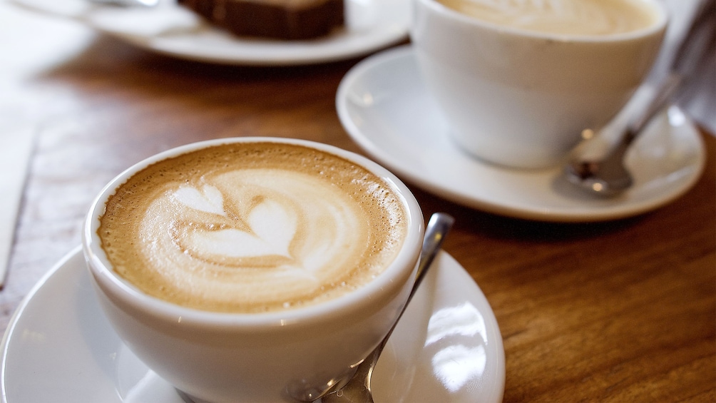 Carregar foto 4 de 5. Coffee Tasting tour in Bogota