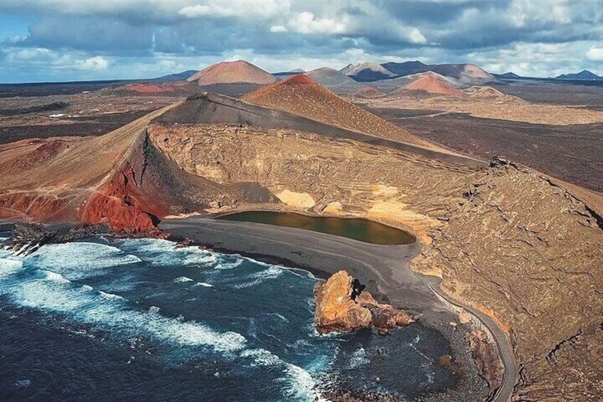 Tour to Timanfaya, La Gería and La Laguna Verde