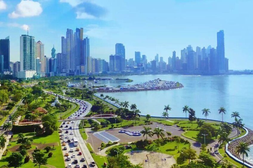 Panamá es un país ubicado en el istmo que une América Central y América del Sur.