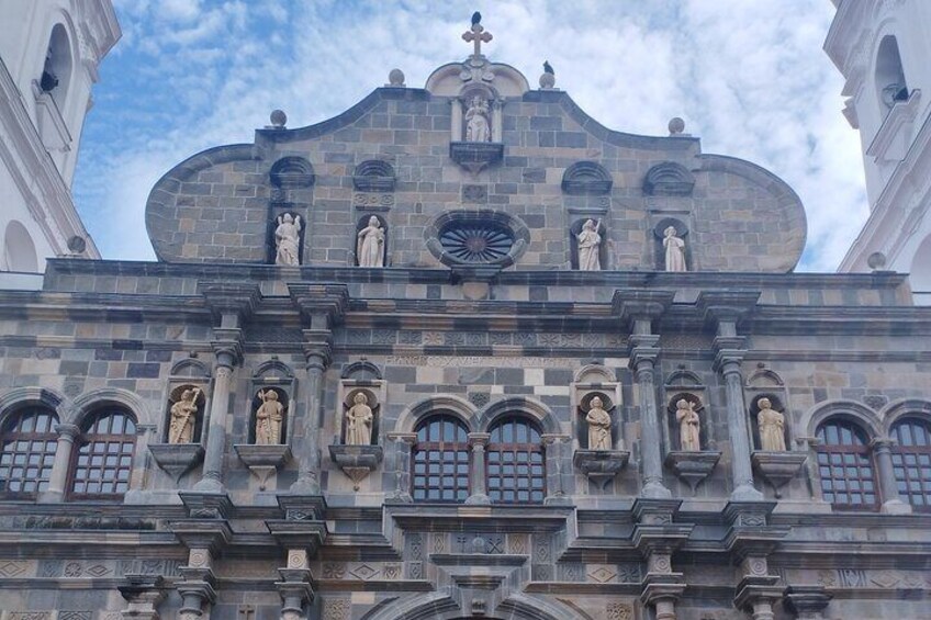 Iglesia Catedral ⛪
 (Santa María La Antigua)
