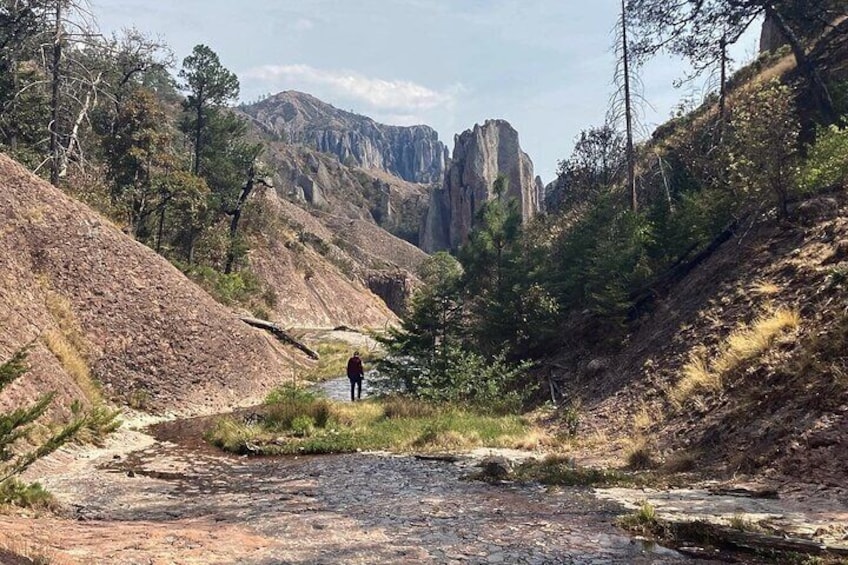 La Pirámide Park // EXPLORE LA YERBA CANYON