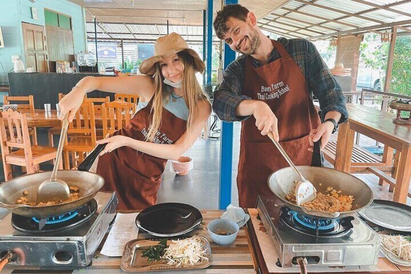 Cooking with Fresh Ingredients at Organic Farm with Local Market - Chiang Mai