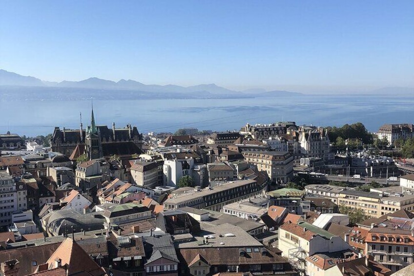 Lausanne Private Walking Tour with a Professional Guide