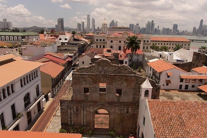 Two-day, one-night excursion in Panama