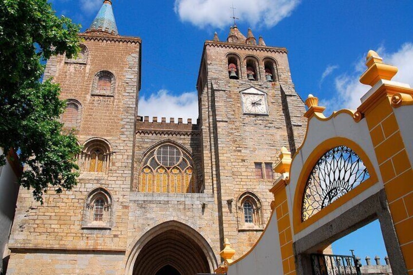 Évora Private Walking Tour, By Local Guide