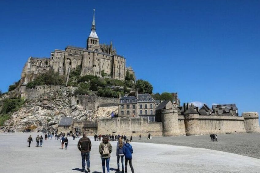 Normandy: Mont-Saint-Michel Private Walking Tour