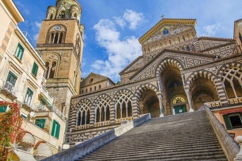 Boat trip of the Amalfi Coast and Emerald Grotto