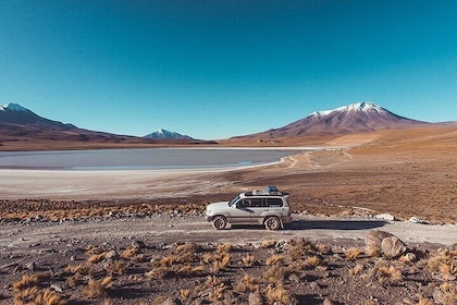 Salar de Uyuni Private Tour from La Paz to Atacama Chile by plane