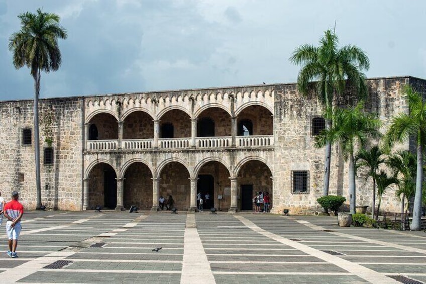 Santo Domingo Cultural VIP Tour From Punta Cana