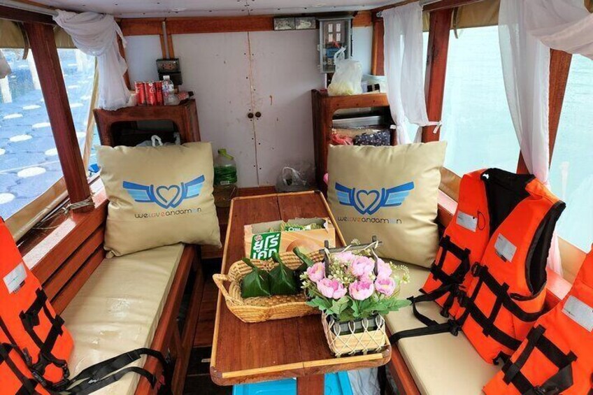 6-Hour Phuket Sea Luxury Traditional Private and Guided Boat Ride : Coral Island