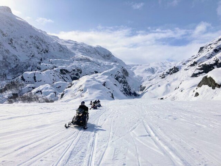 Snowmobile Classic Tour in Kenai Fjords National Park