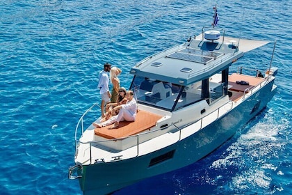 Diamond 36 Half-Day Private Cruise in Santorini