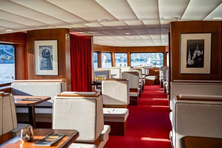 Budapest: Premium River Cruises with Welcome Tokaj Frizzante