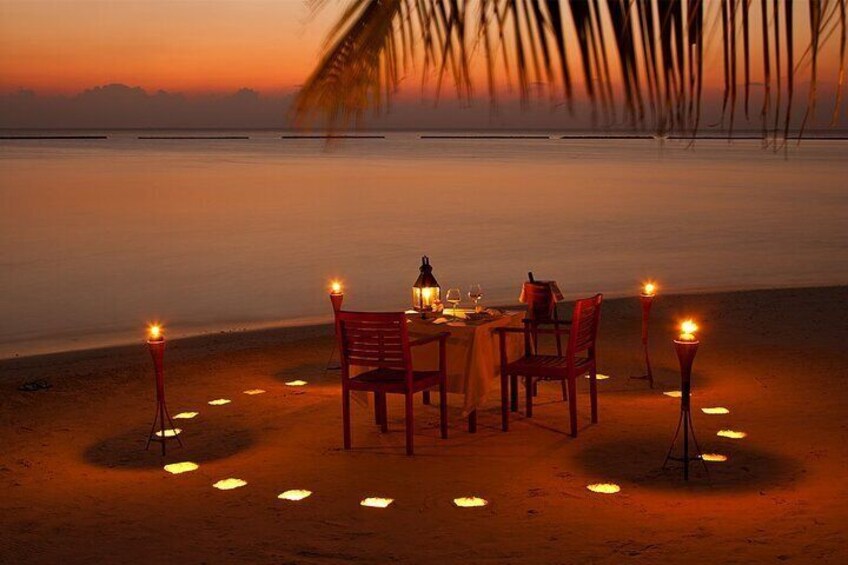 Romantic dinner with Candle at the Nungwi beach