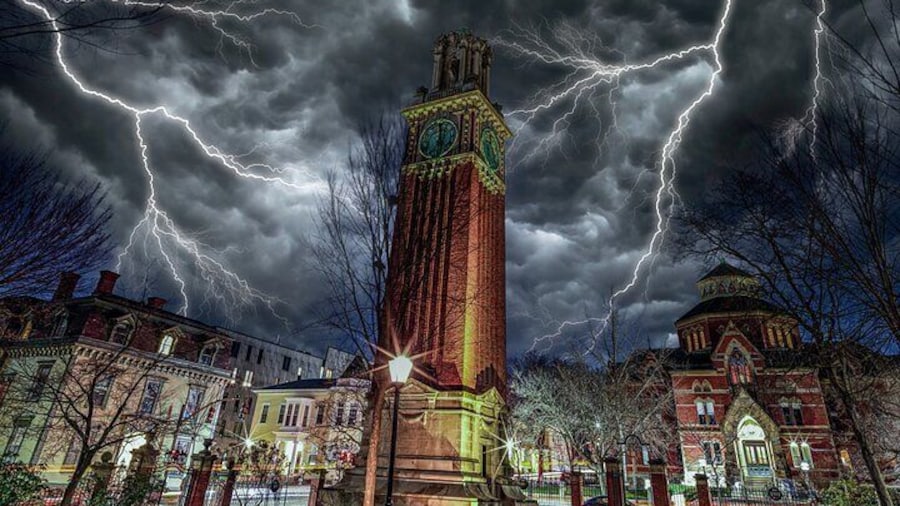 Join US Ghost Adventures for a late-night, spine-tingling journey through haunted Providence.