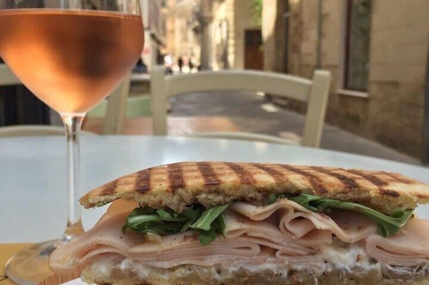 Taste Puccia, Lecce's sandwich and wine
