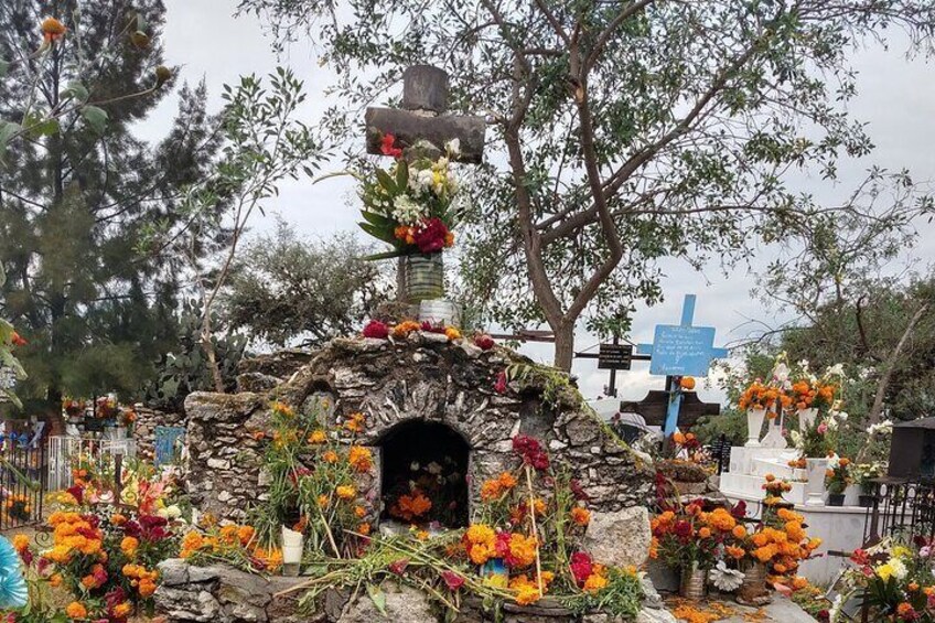 The authentic tour of the day of the dead in San Migue de Allende