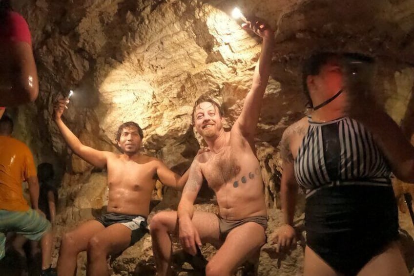 Early Tour & Avoid Crowds Tolantongo Hotsprings