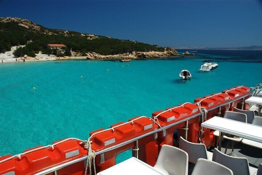 Motorboat excursion to the Arcipelago of La Maddalena