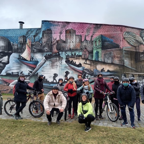 Street Art Bike Tour in La Boca and Barracas