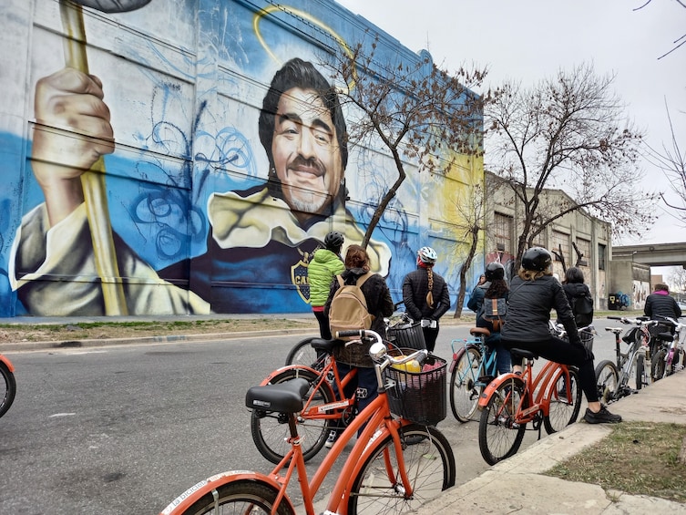 Street Art Bike Tour in La Boca and Barracas