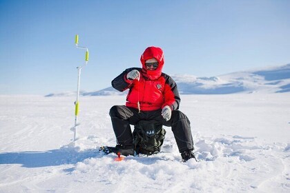 Arctic Fishing & Open Fire Cooking