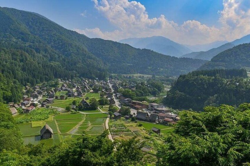 Takayama, Shirakawago & Kanazawa 3 - Day Tour