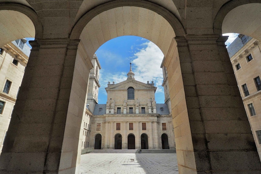 Picture 2 for Activity San Lorenzo de El Escorial: Monastery and Site Guided Tour